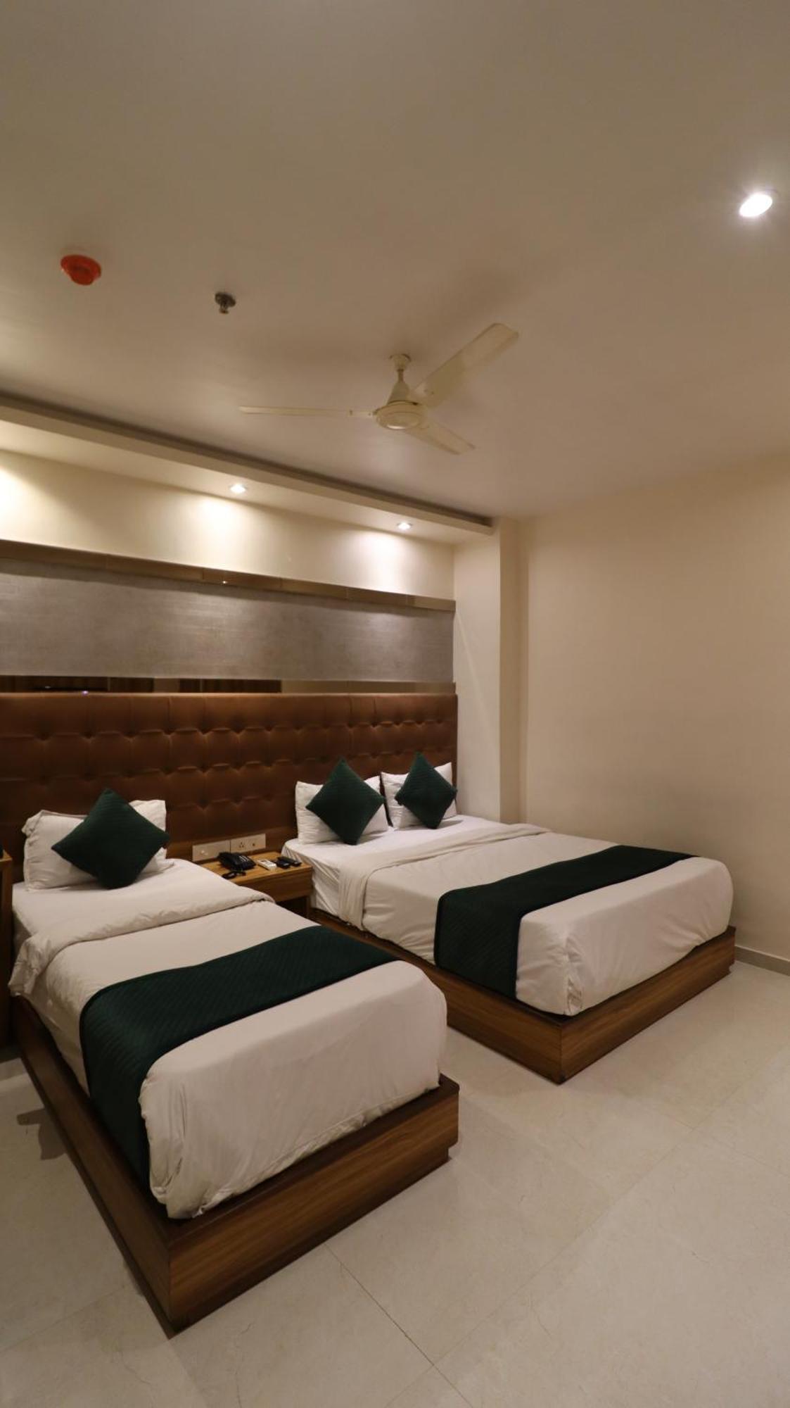 Hotel Bkc Garden - Near Us Embassy Bkc Bombay Esterno foto