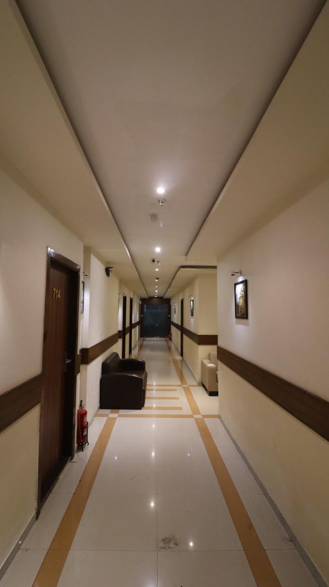 Hotel Bkc Garden - Near Us Embassy Bkc Bombay Esterno foto