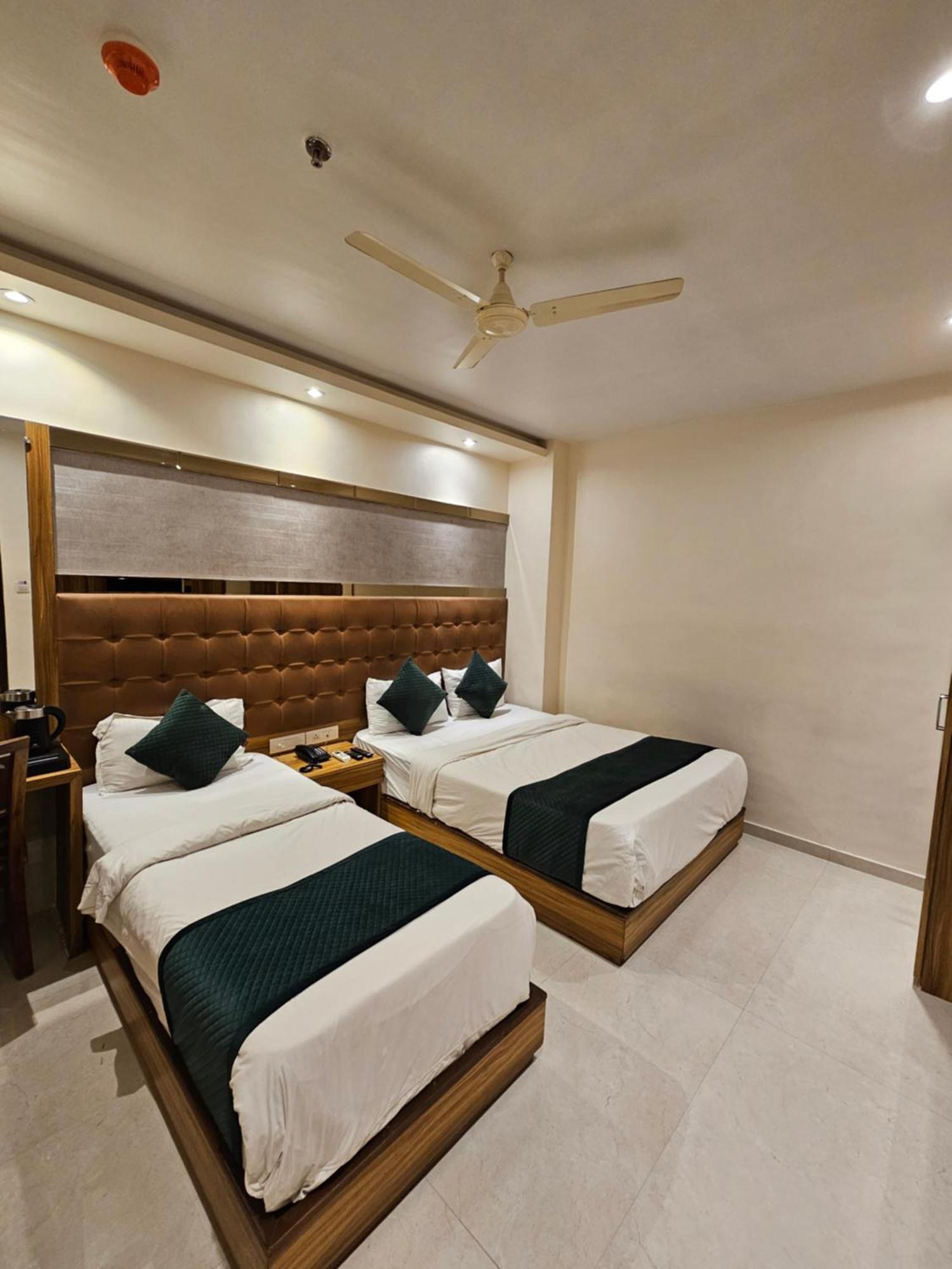 Hotel Bkc Garden - Near Us Embassy Bkc Bombay Esterno foto