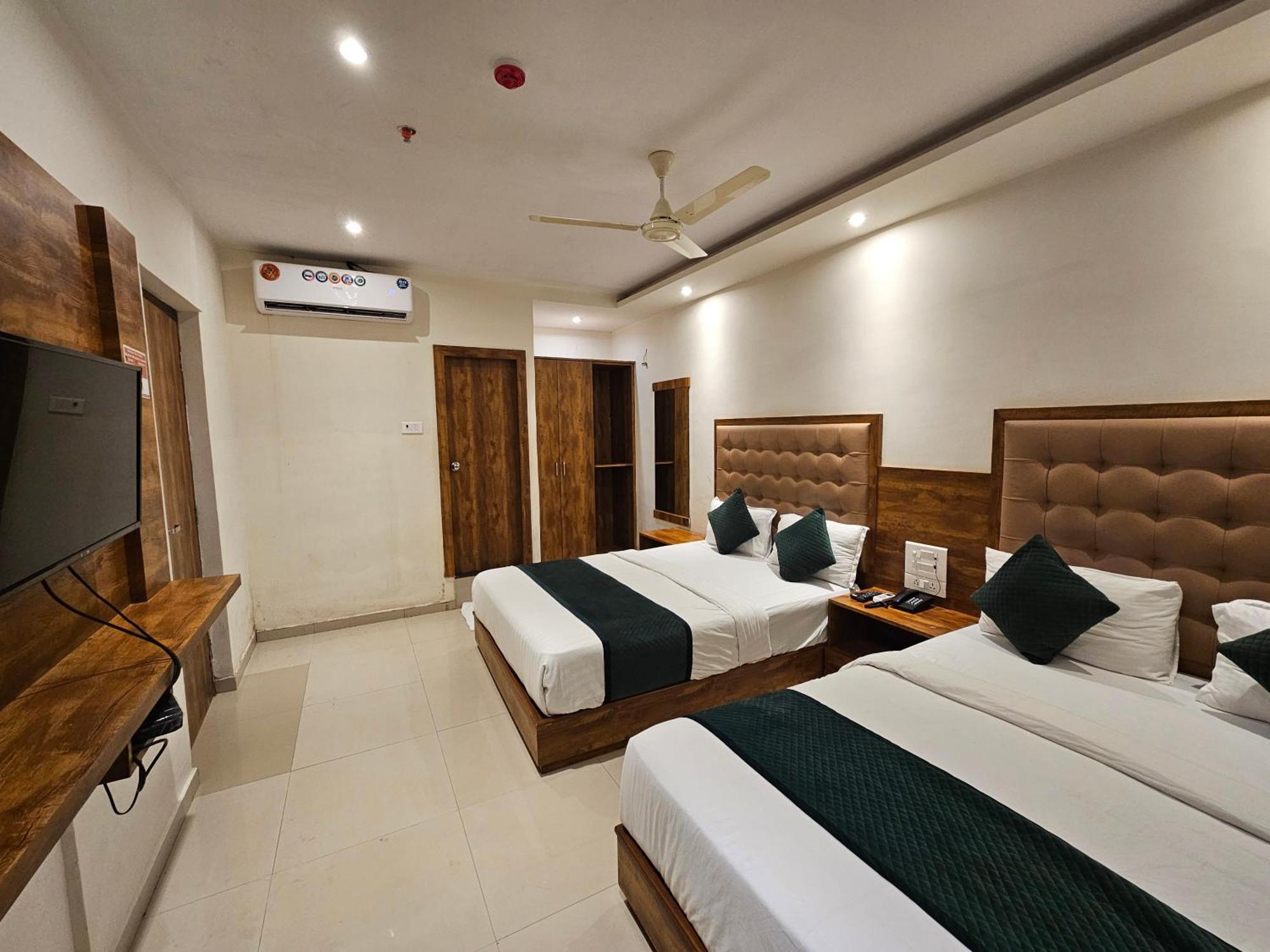 Hotel Bkc Garden - Near Us Embassy Bkc Bombay Esterno foto